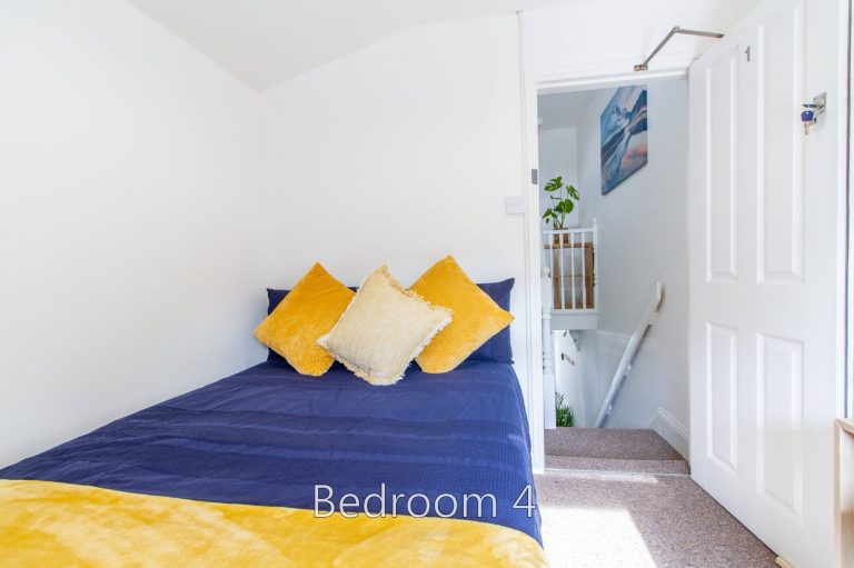 Room 4 – £145/pw